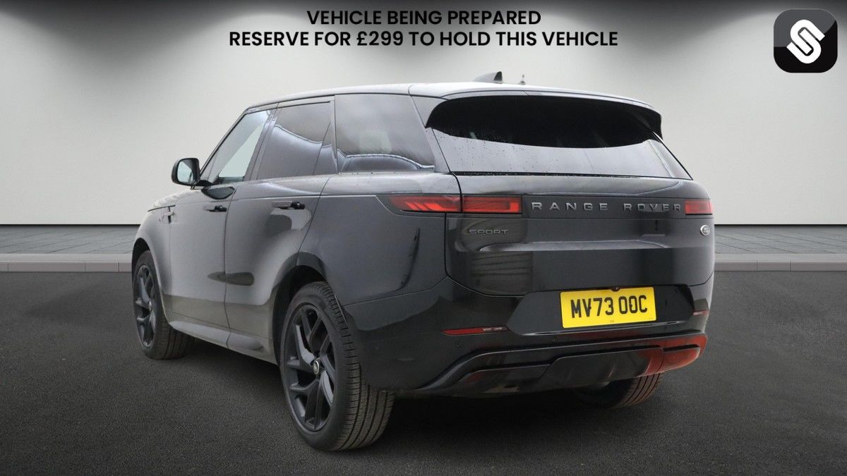 Land Rover Range Rover Sport Image 3