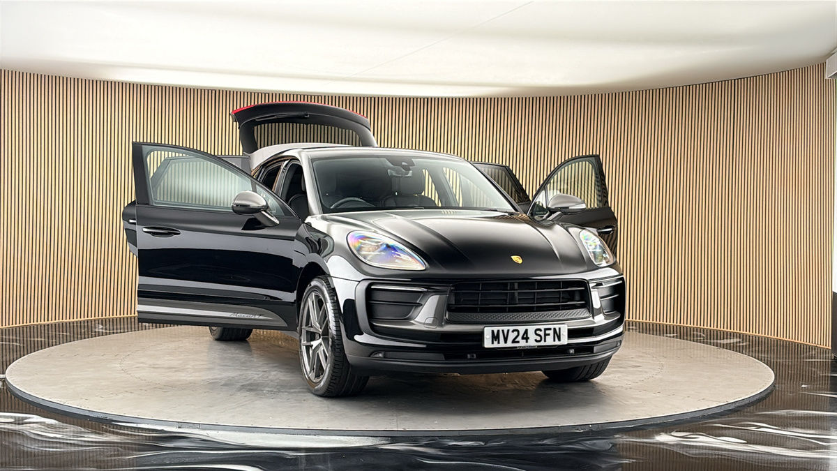 More views of Porsche Macan