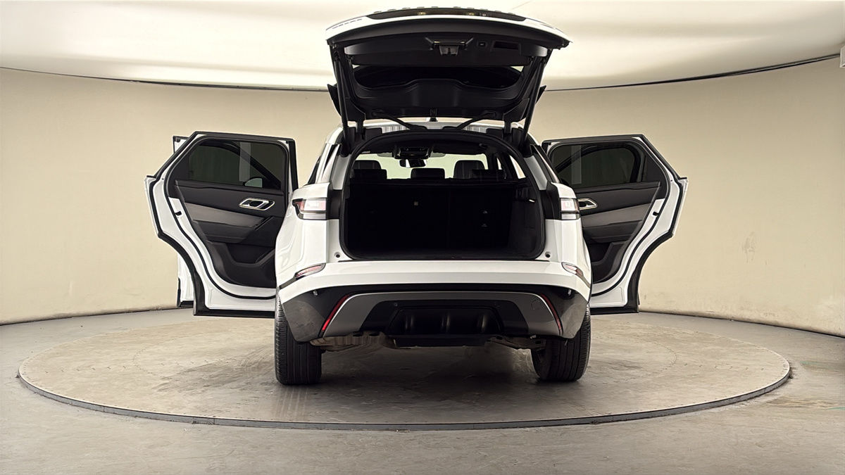 More views of Land Rover Range Rover Velar