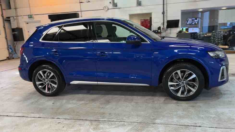 More views of Audi Q5