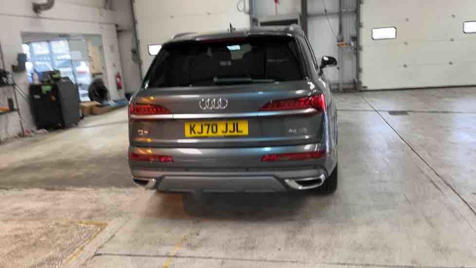 More views of Audi Q7