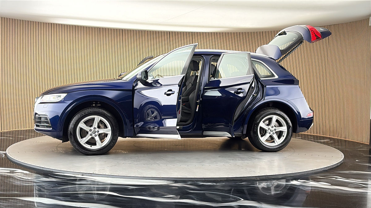 More views of Audi Q5