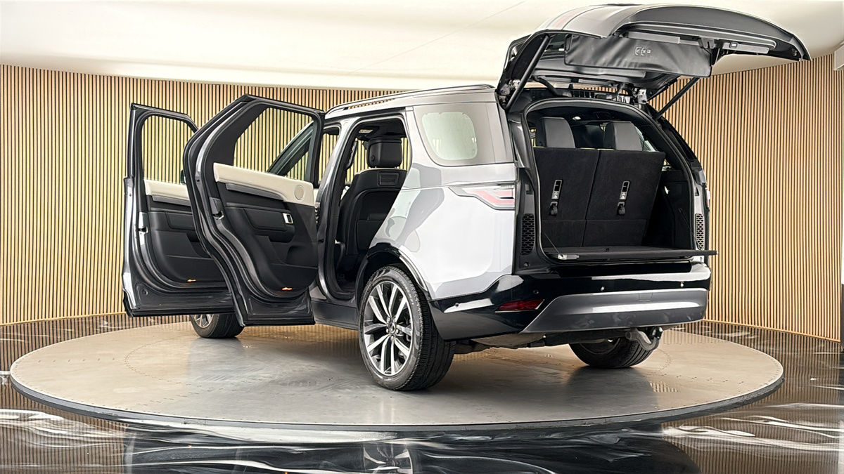 Land Rover Discovery Image 23