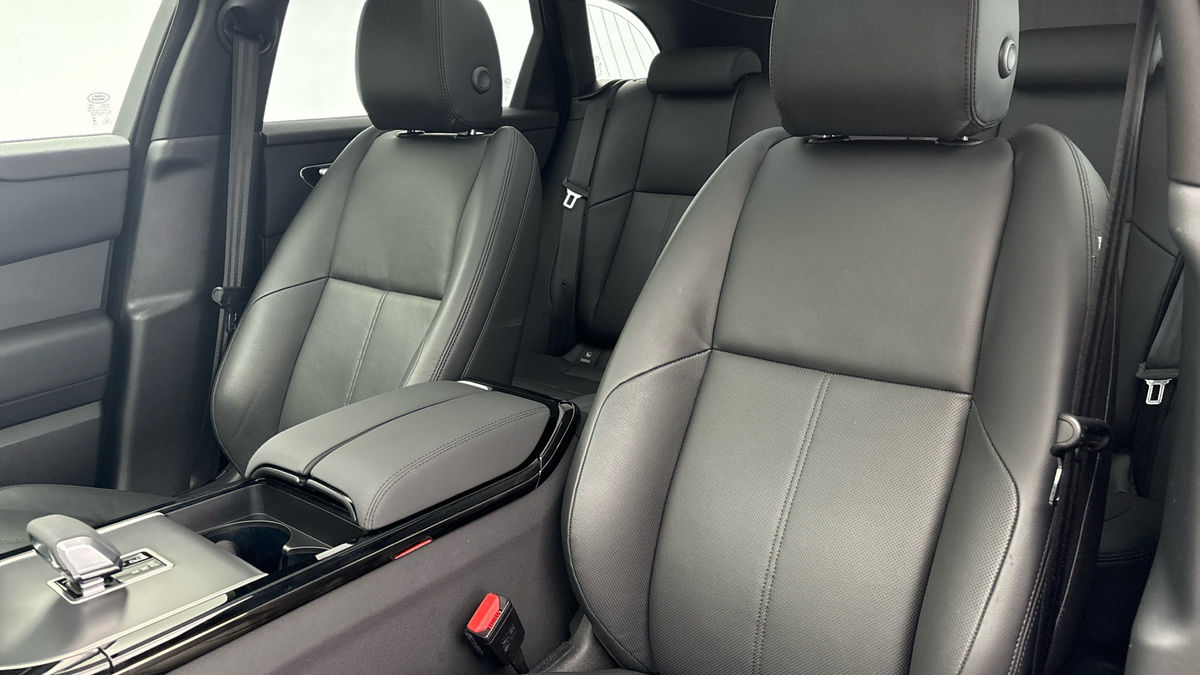 Land Rover Range Rover Velar Image 7