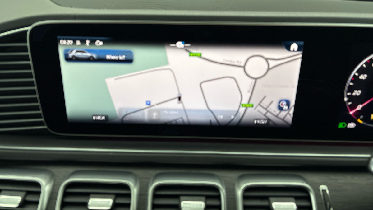 Mercedes-Benz GLE Image 17