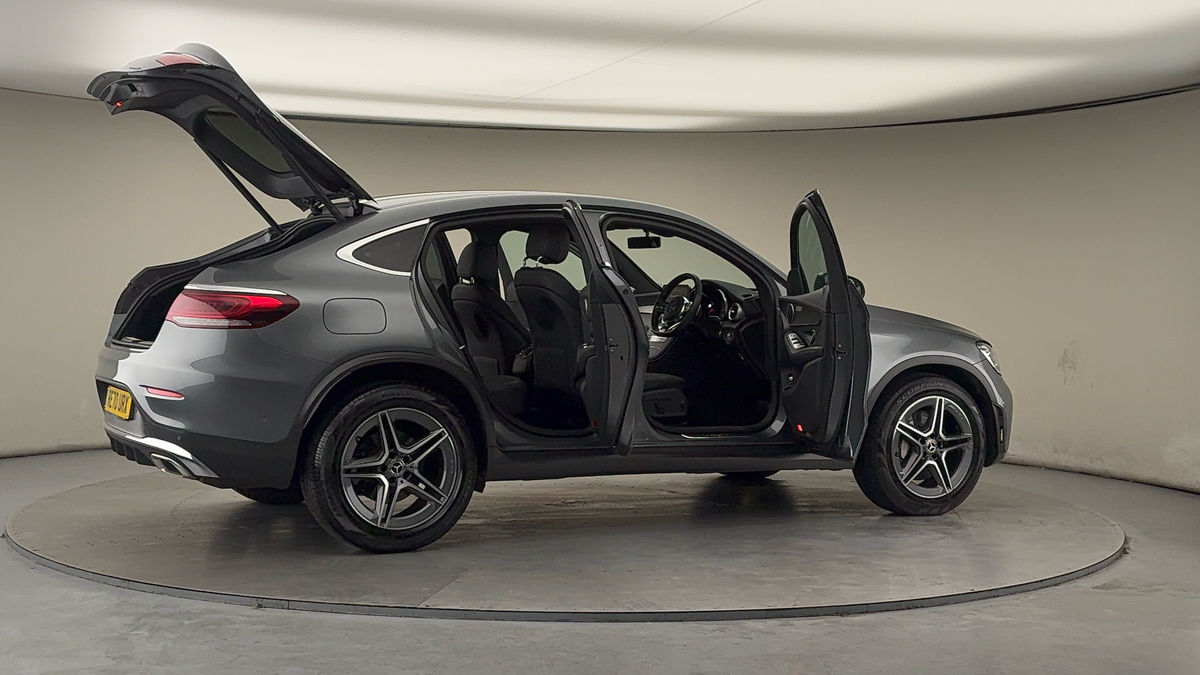 More views of Mercedes-Benz GLC