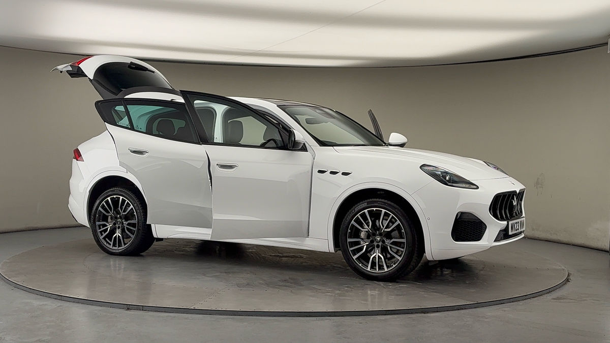 More views of Maserati Grecale