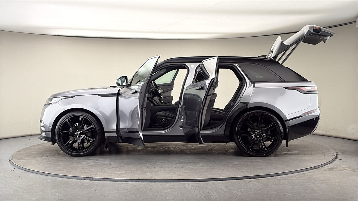 More views of Land Rover Range Rover Velar