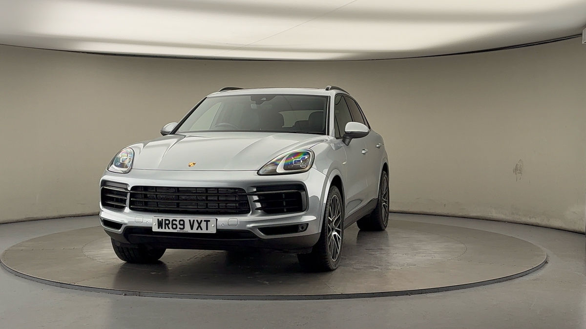 More views of Porsche Cayenne