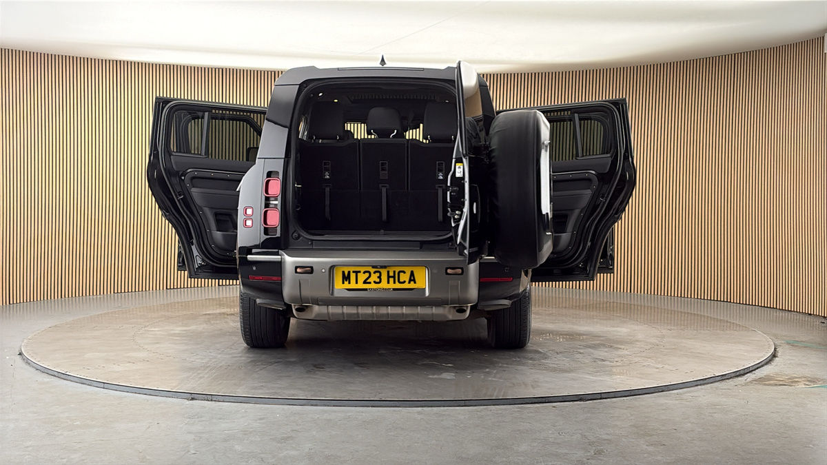 More views of Land Rover Defender 130