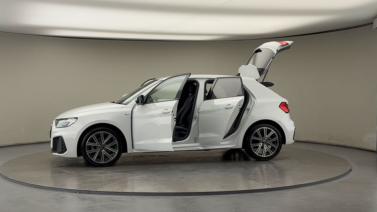 More views of Audi A1