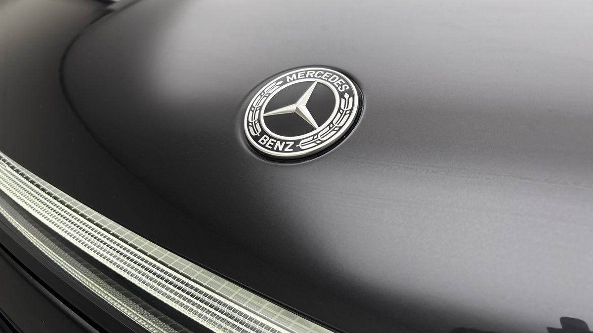 Mercedes-Benz EQC Image 24