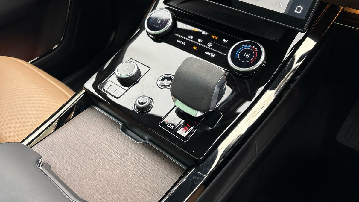 Land Rover Range Rover Sport Image 18