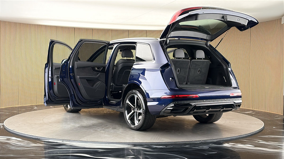 Audi Q7 Image 23