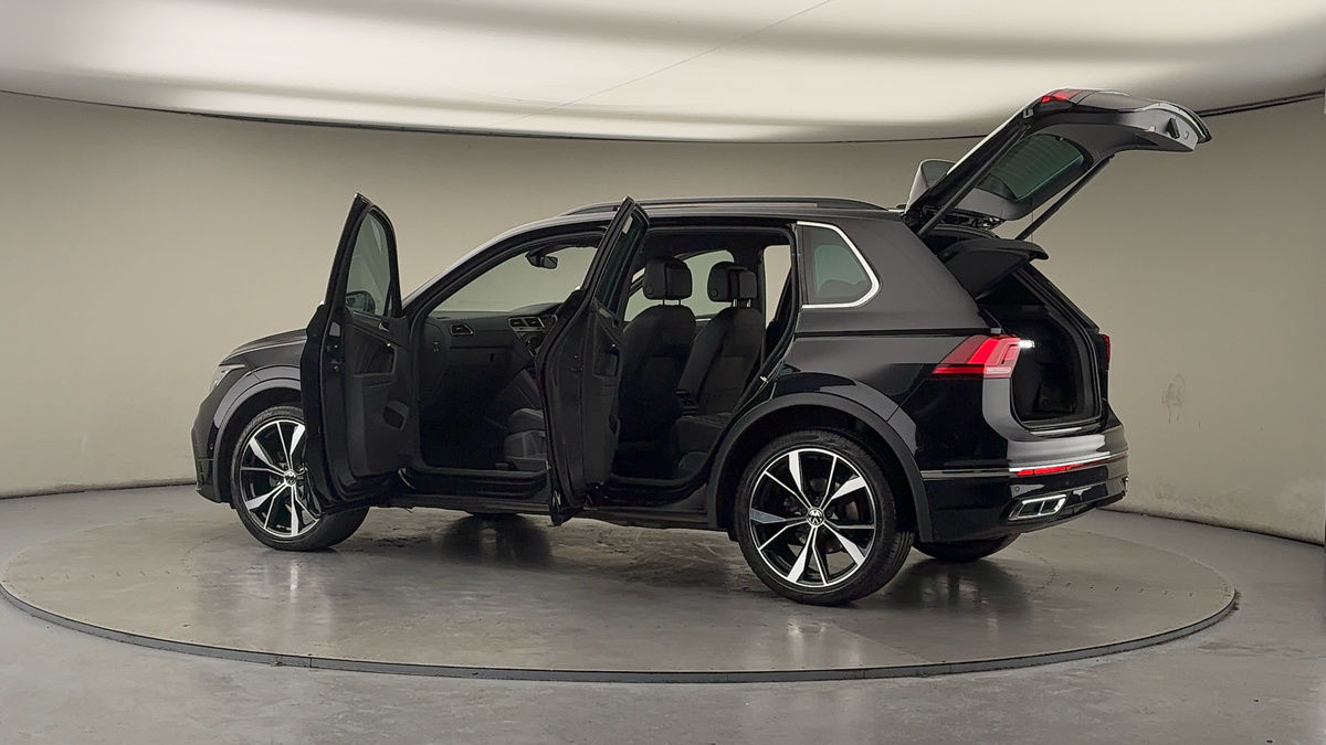 More views of Volkswagen Tiguan