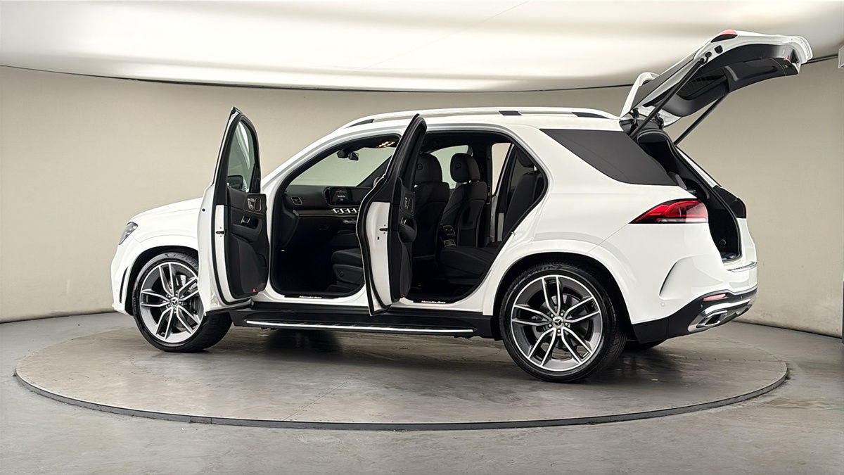 More views of Mercedes-Benz GLE