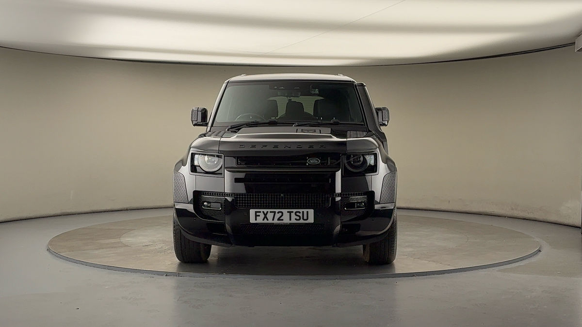 Land Rover Defender 130 Image 3