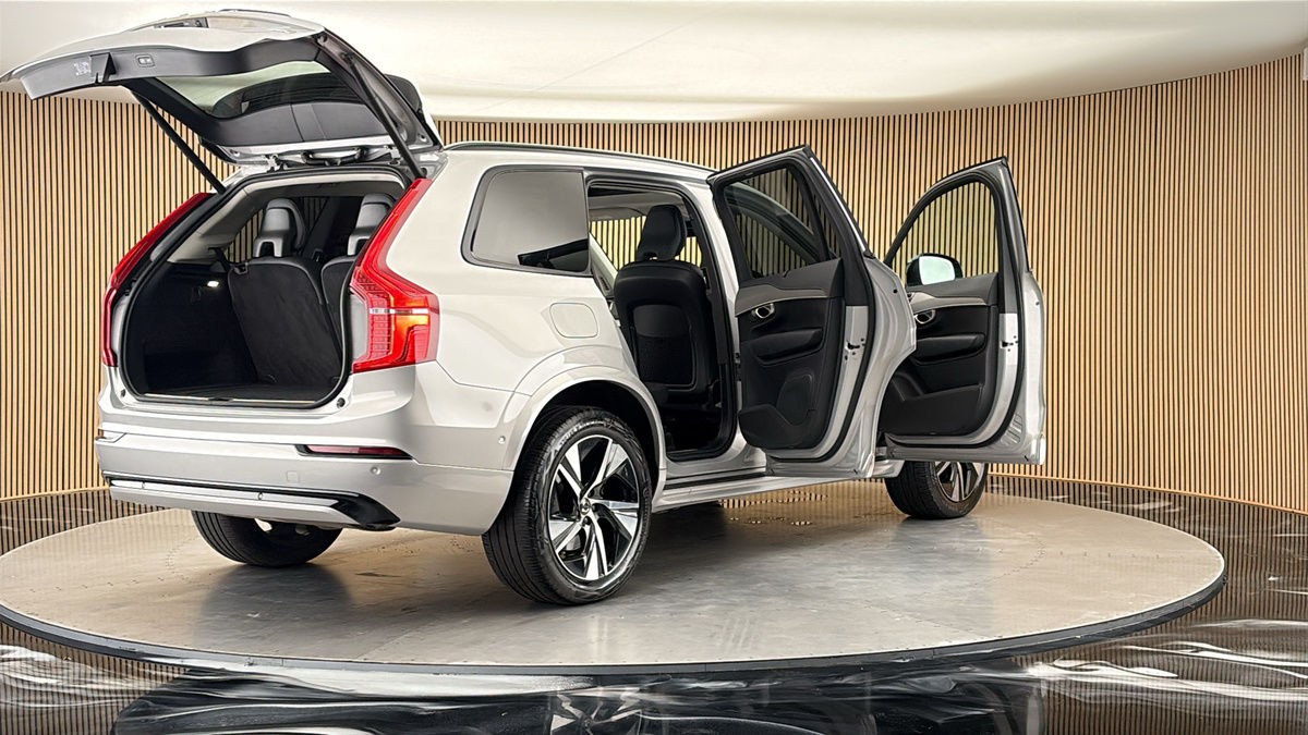 More views of Volvo XC90