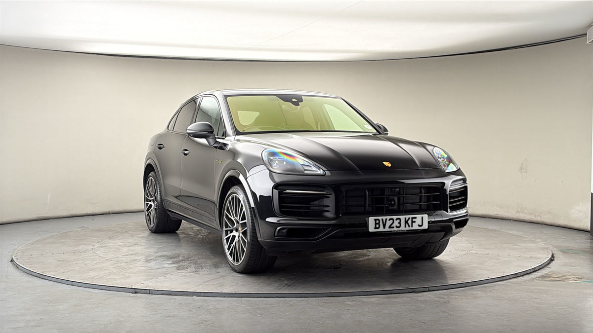 More views of Porsche Cayenne