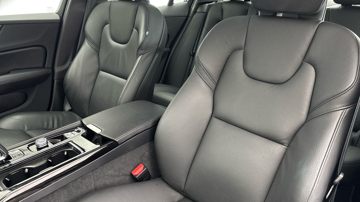 Volvo S60 Image 7