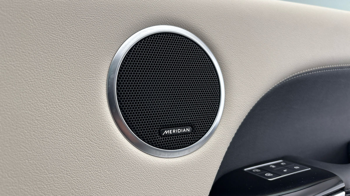 Land Rover Range Rover Sport Image 25