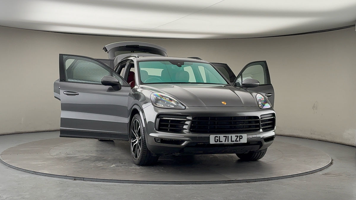 More views of Porsche Cayenne