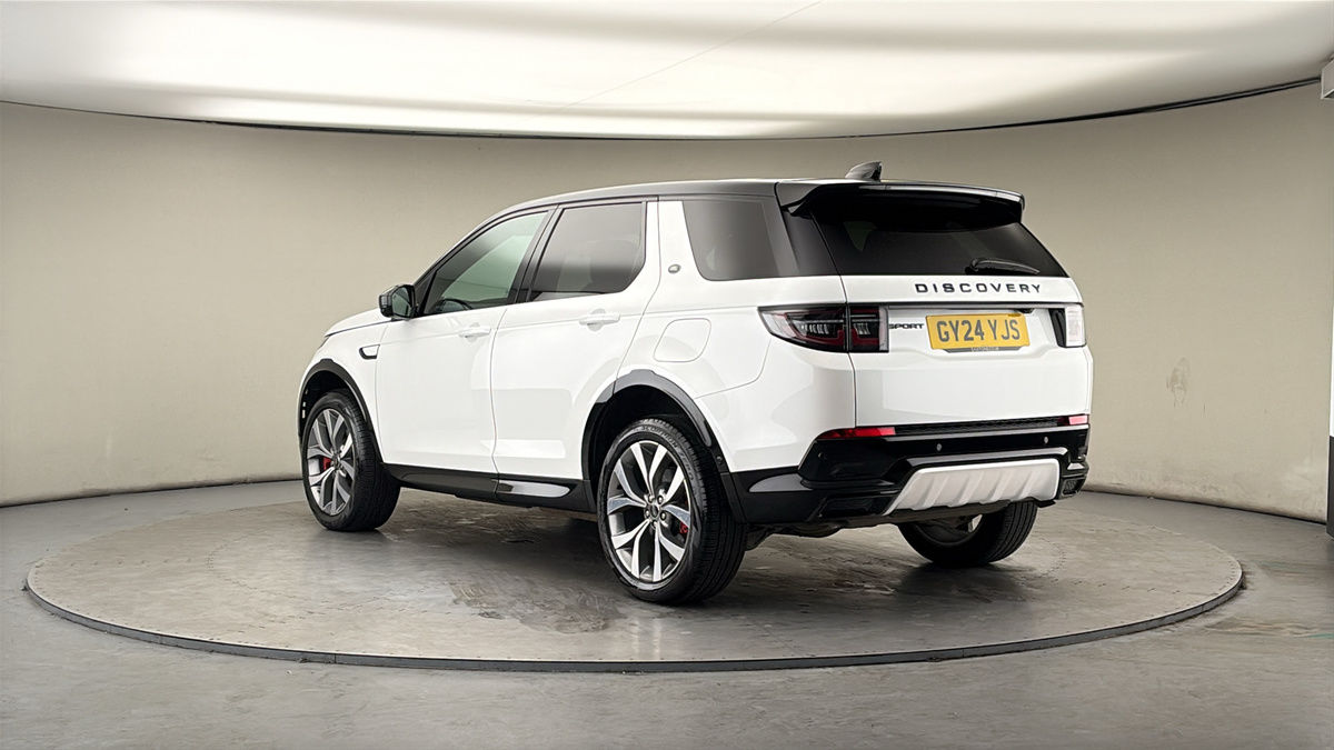 Land Rover Discovery Sport Image 2