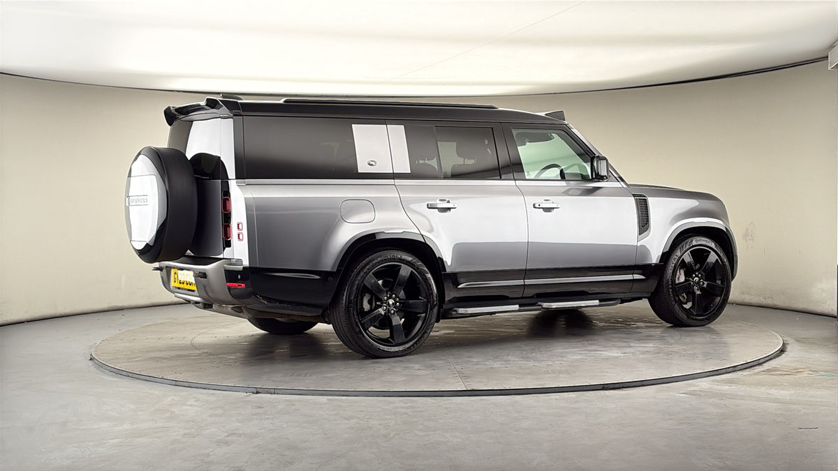 More views of Land Rover Defender 130