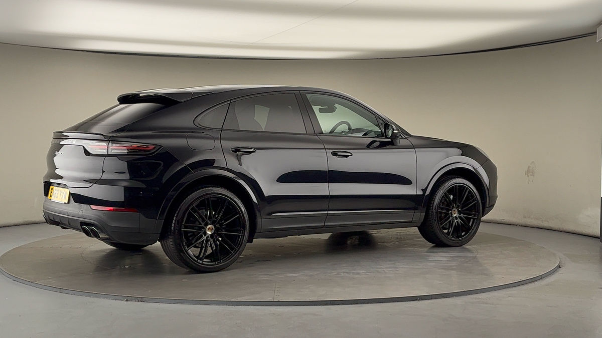 More views of Porsche Cayenne