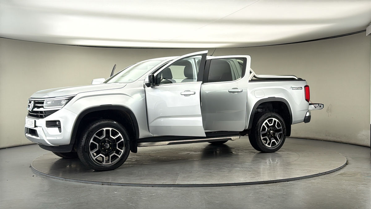 More views of Volkswagen Amarok