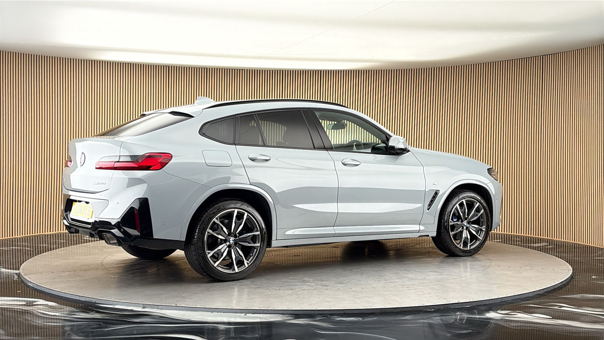 More views of BMW X4