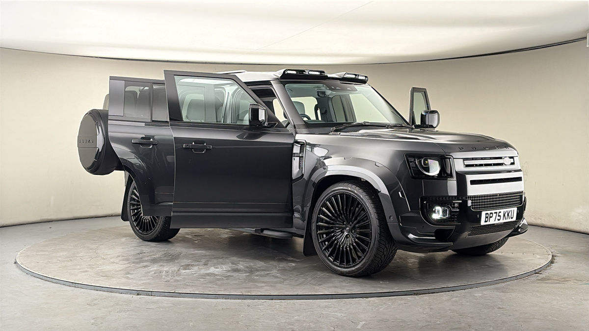More views of Land Rover Defender 110