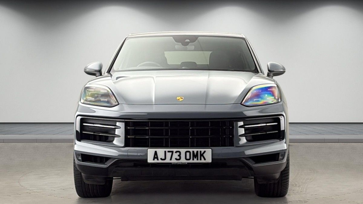 Porsche Cayenne Image 3