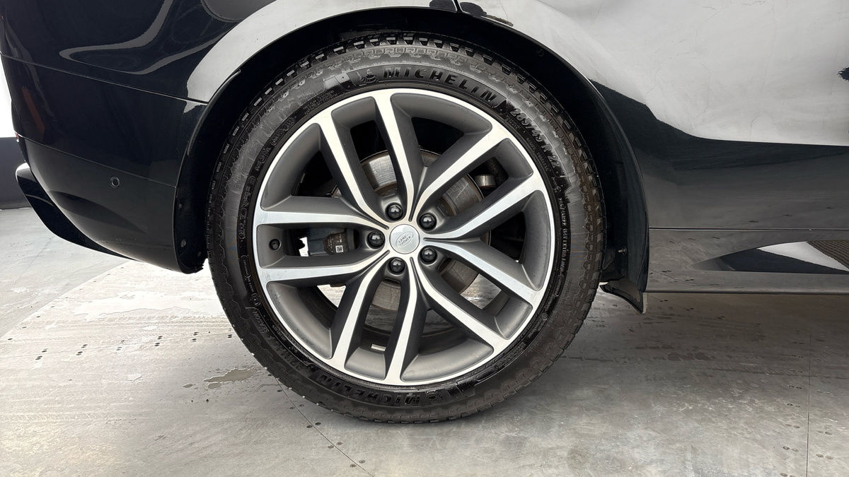 Land Rover Range Rover Sport Image 10