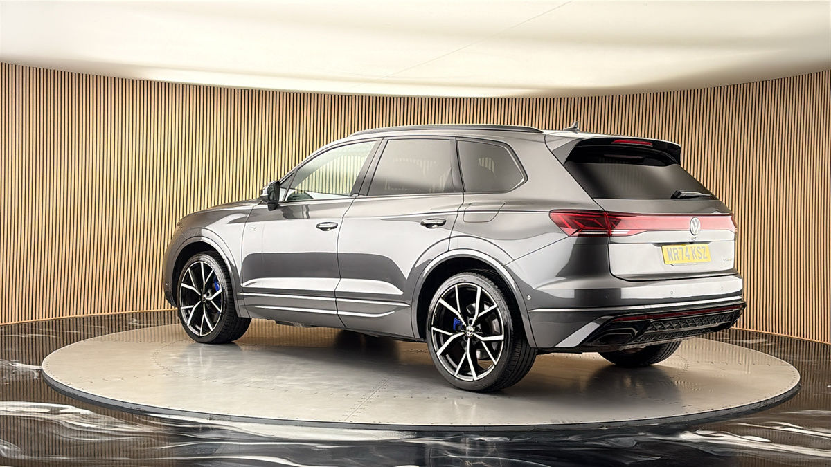 More views of Volkswagen Touareg