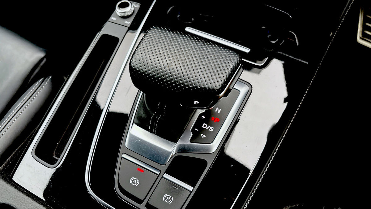 Audi Q5 Image 6