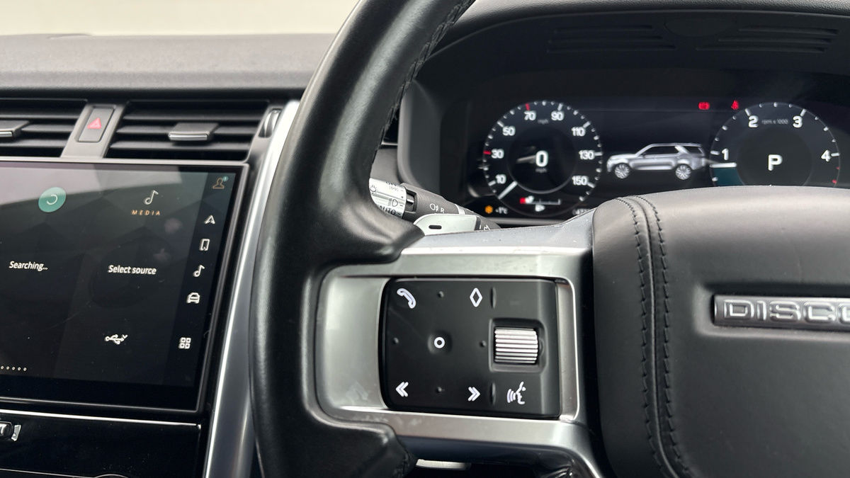 Land Rover Discovery Image 13