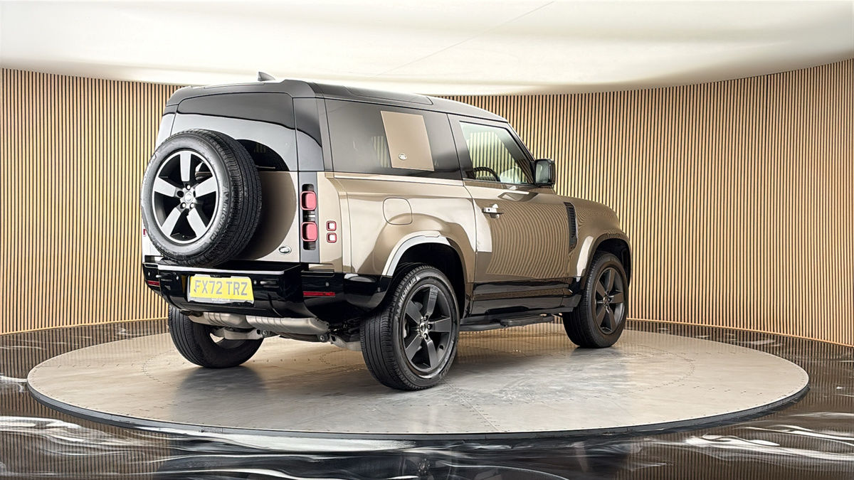 More views of Land Rover Defender 90