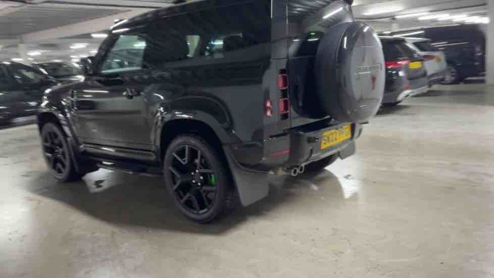 More views of Land Rover Defender 90