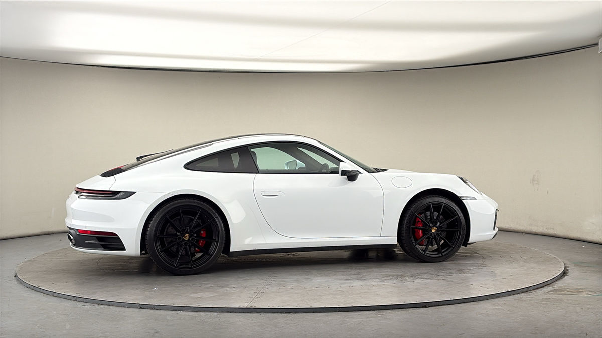More views of Porsche 911