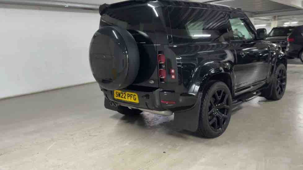 More views of Land Rover Defender 90