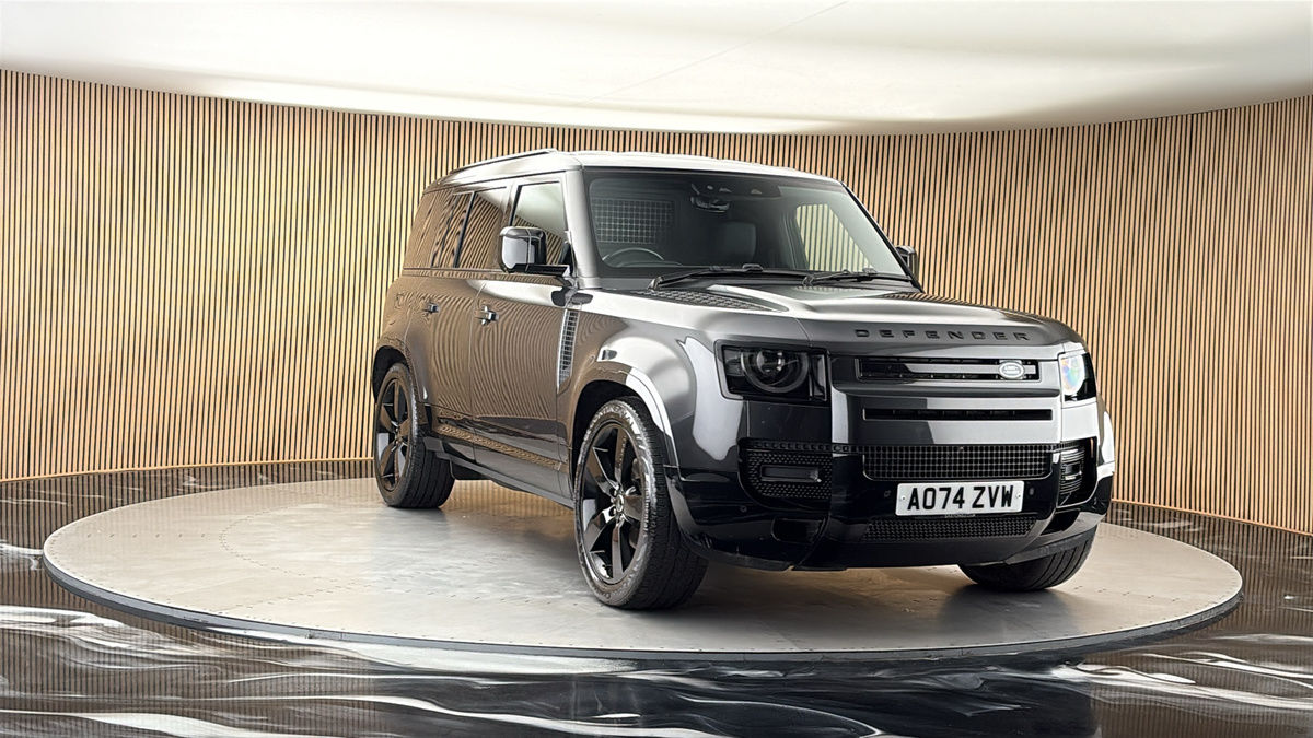 More views of Land Rover Defender 110