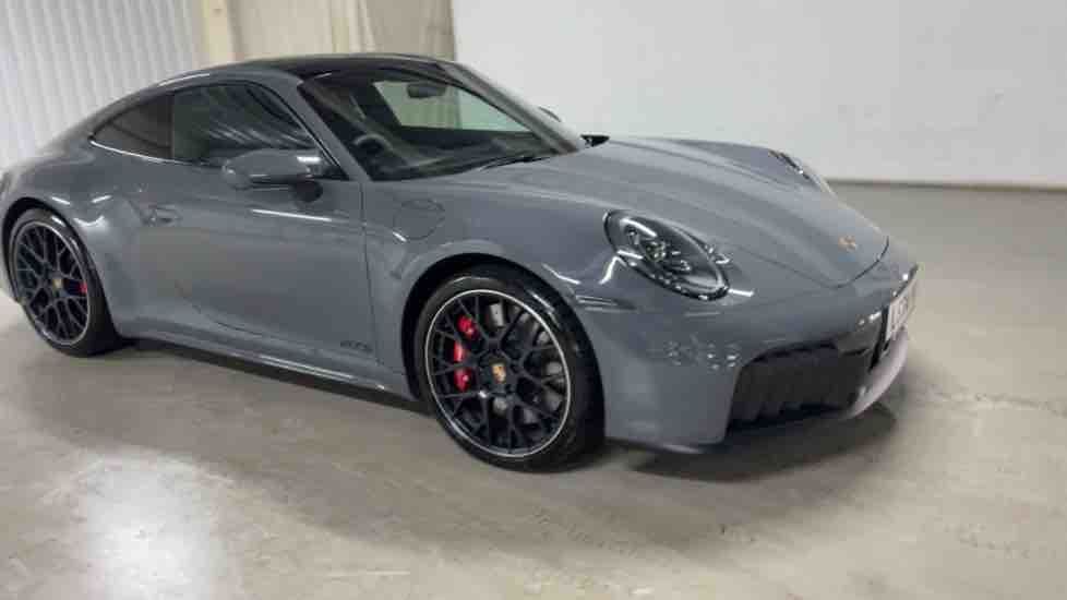 More views of Porsche 911