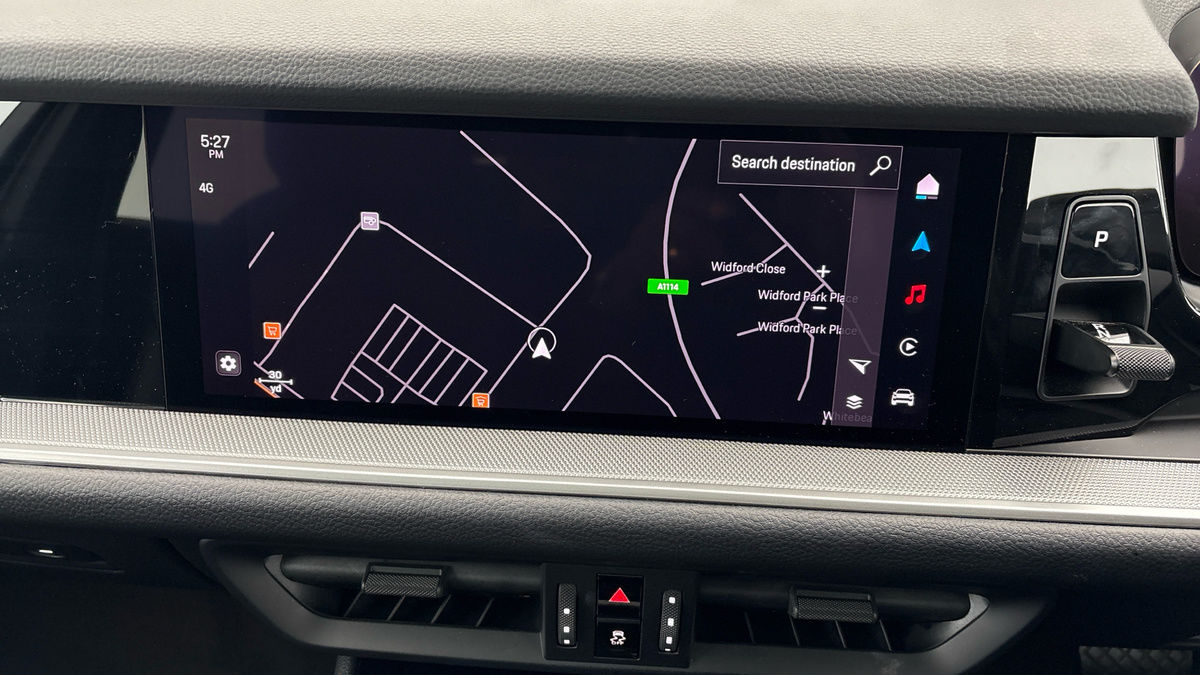 Porsche Cayenne Image 17