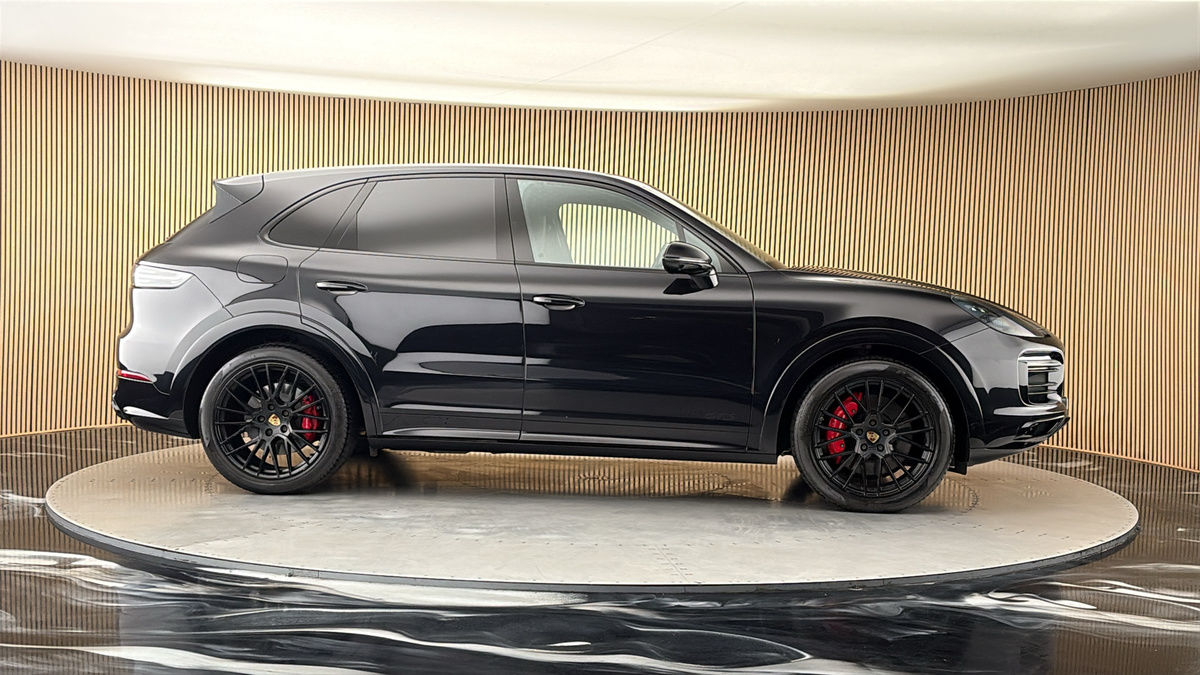 More views of Porsche Cayenne