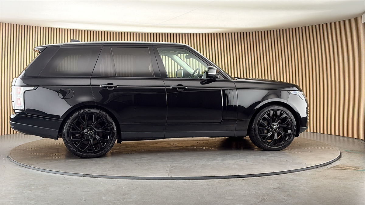More views of Land Rover Range Rover