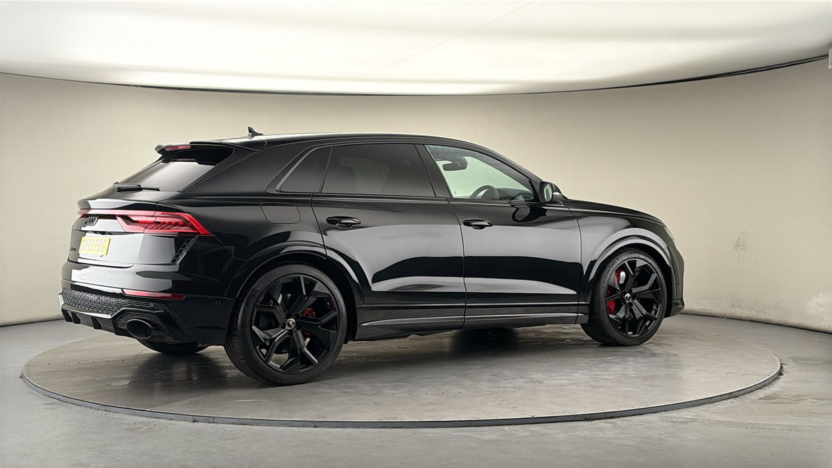 More views of Audi RSQ8