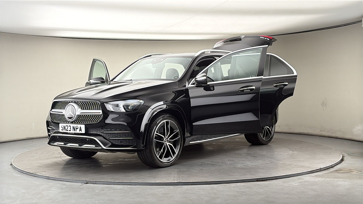 More views of Mercedes-Benz GLE