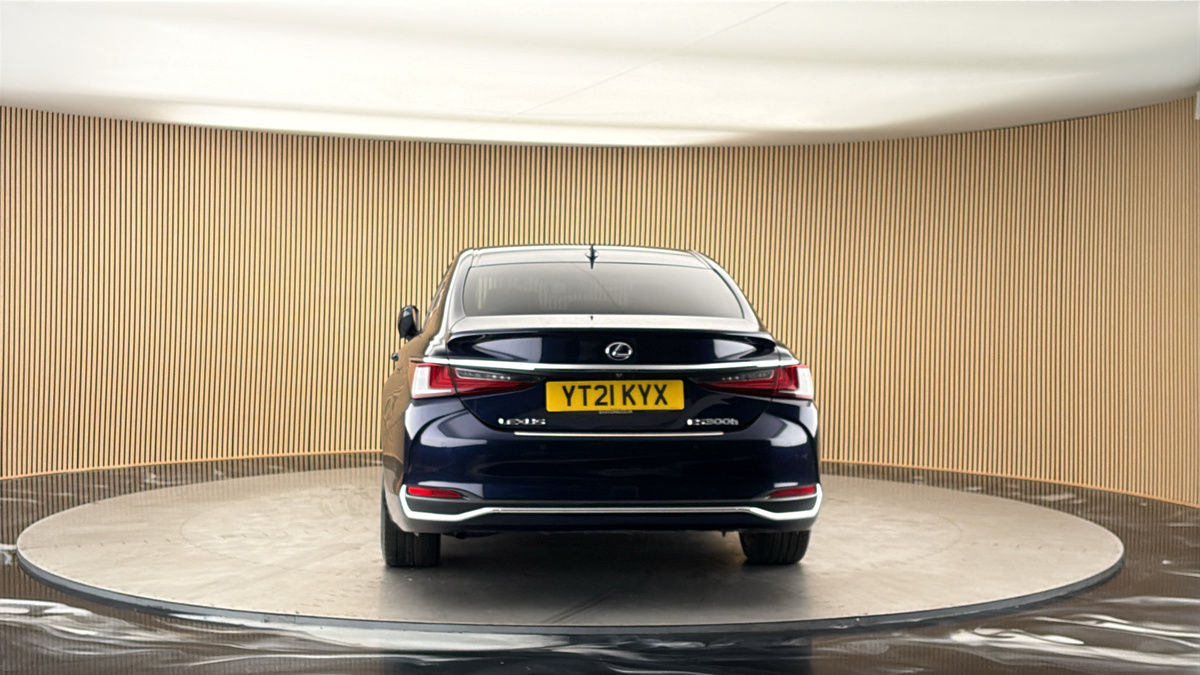 More views of Lexus ES