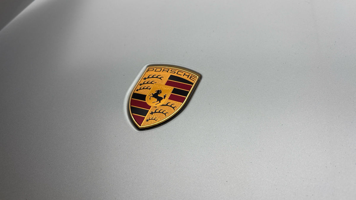 Porsche Taycan Image 24